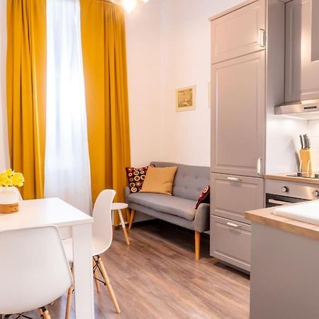 Central And Comfy 2Bdr Apartment Near Parliament Beograd Bagian luar foto