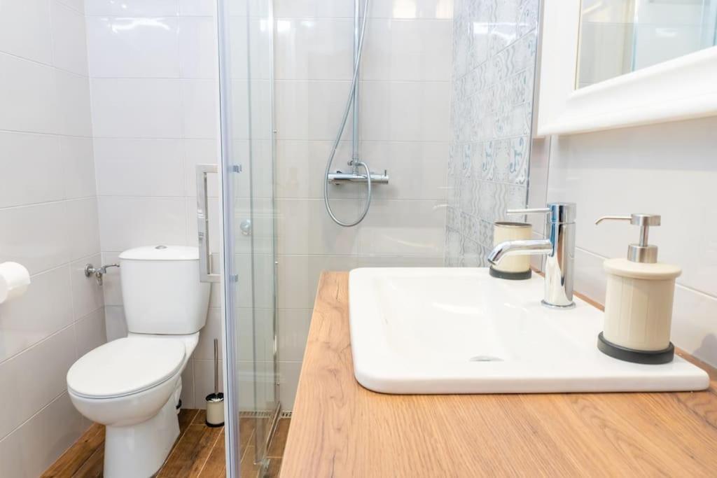 Central And Comfy 2Bdr Apartment Near Parliament Beograd Bagian luar foto